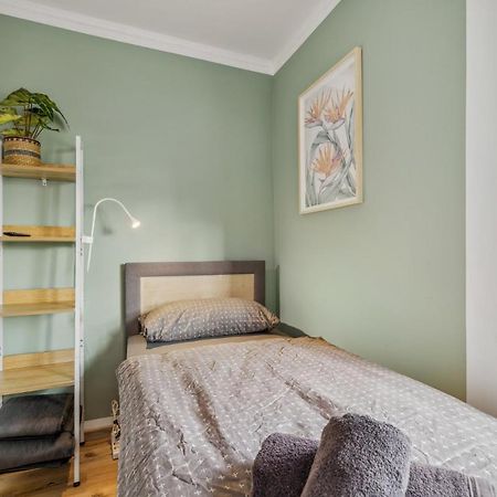 Apartamento Amalfi A02 - 2 Zi Fuer 4P - Balkon, Smart Tv, Boxspringbett Kaiserslautern Exterior foto