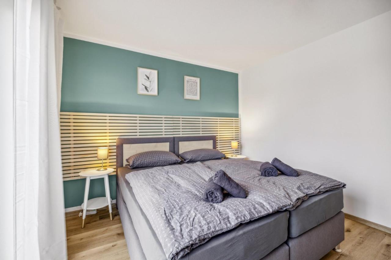 Apartamento Amalfi A02 - 2 Zi Fuer 4P - Balkon, Smart Tv, Boxspringbett Kaiserslautern Exterior foto